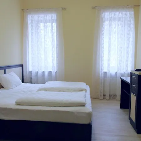 New Life Hostel *